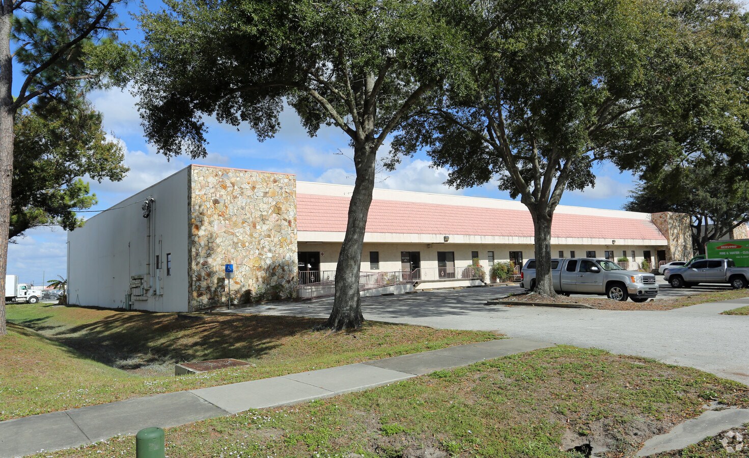 12011301 E Landstreet Rd, Orlando, FL 32824