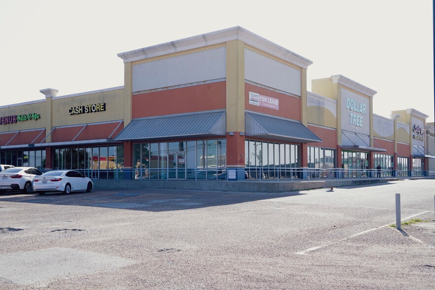 1216 Waldron Rd, Corpus Christi, TX for lease - Building Photo - Image 2 of 4