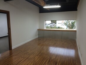 1007 W Grove Ave, Orange, CA for lease Interior Photo- Image 2 of 8