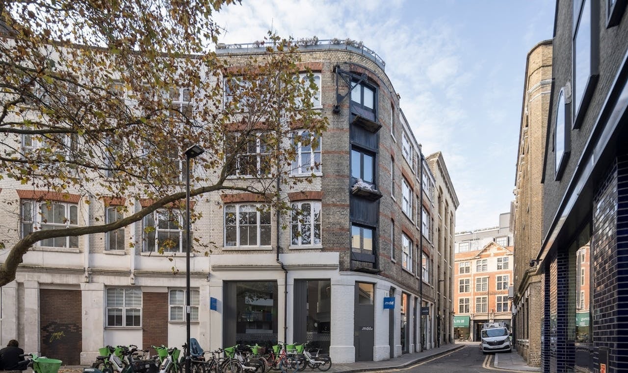 5 Crescent Row, London for lease Primary Photo- Image 1 of 2