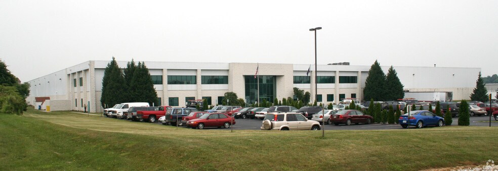 2901 Blackbridge Rd, York, PA for sale - Primary Photo - Image 1 of 1