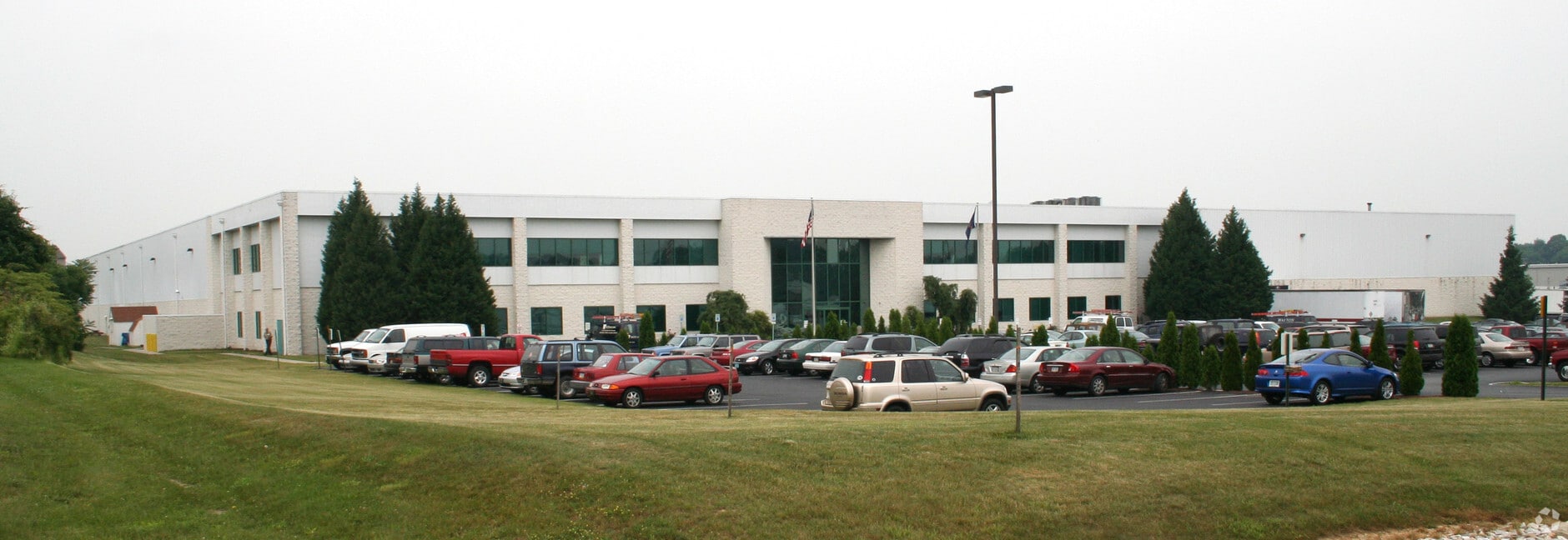 2901 Blackbridge Rd, York, PA 17406 | LoopNet