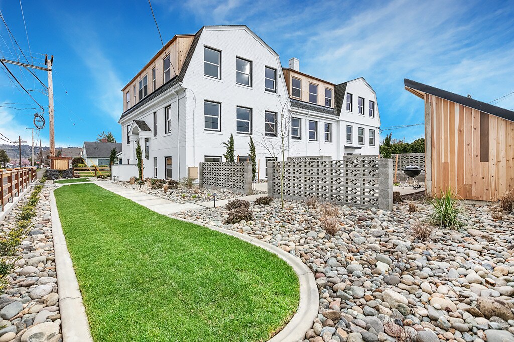 1314 Maple St, Sumner, WA for sale Building Photo- Image 1 of 1