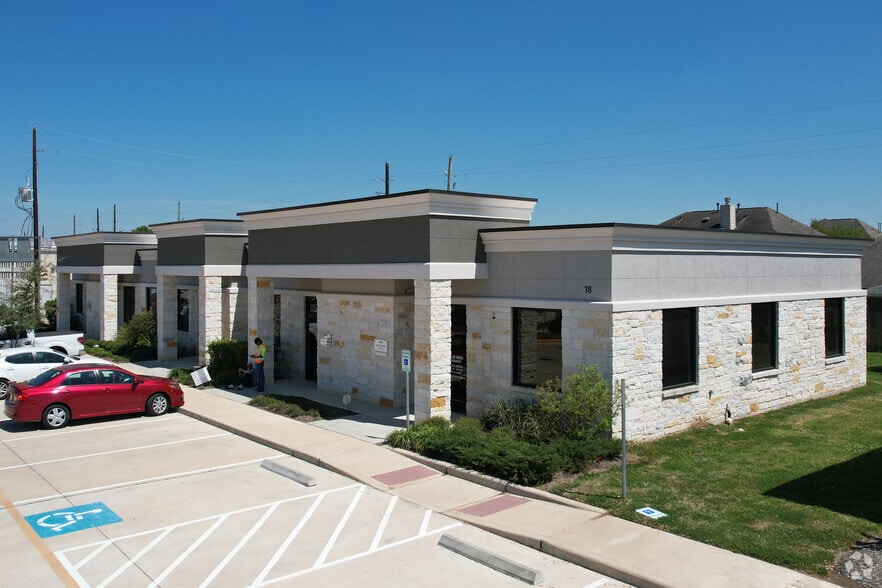 3129 Kingsley Dr, Pearland, TX for lease - Building Photo - Image 2 of 8