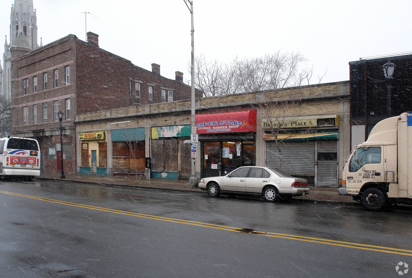 442 Martin Luther King Jr Blvd, East Orange, NJ 07017