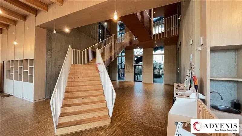 Office in Bordeaux for lease - Interior Photo - Image 3 of 12