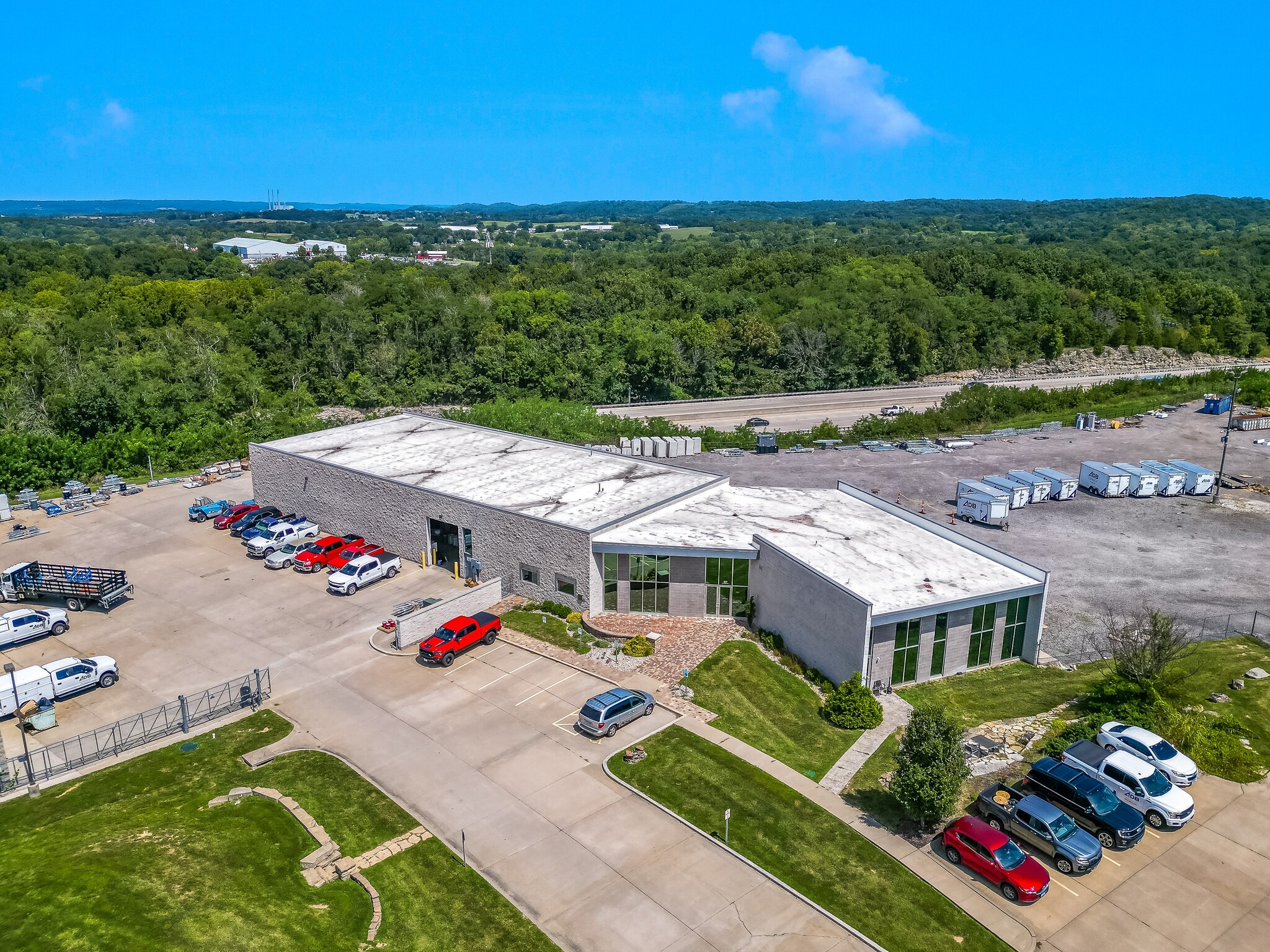 109 Diversified Dr, Villa Ridge, MO for lease Primary Photo- Image 1 of 28