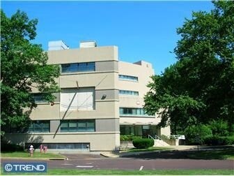 780 Falcon Cir, Warminster, PA for lease - Building Photo - Image 3 of 19