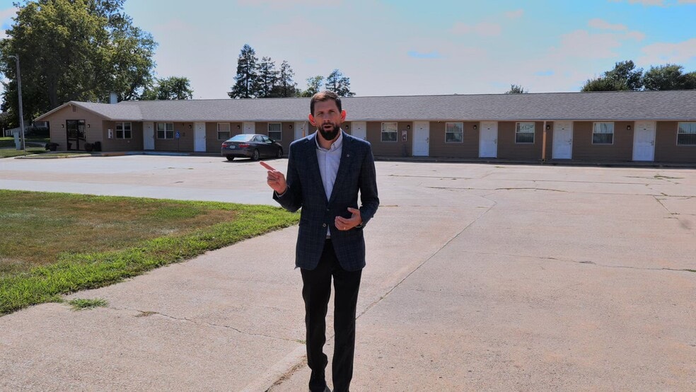 203 SW 7th St, Stuart, IA for sale - Commercial Listing Video - Image 2 of 39