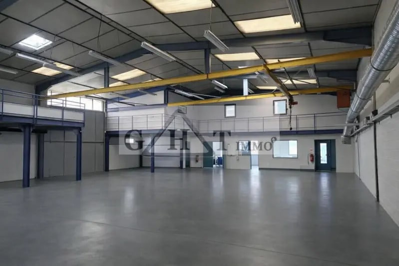 Vente Entrepôt 485 m² - Photo 1