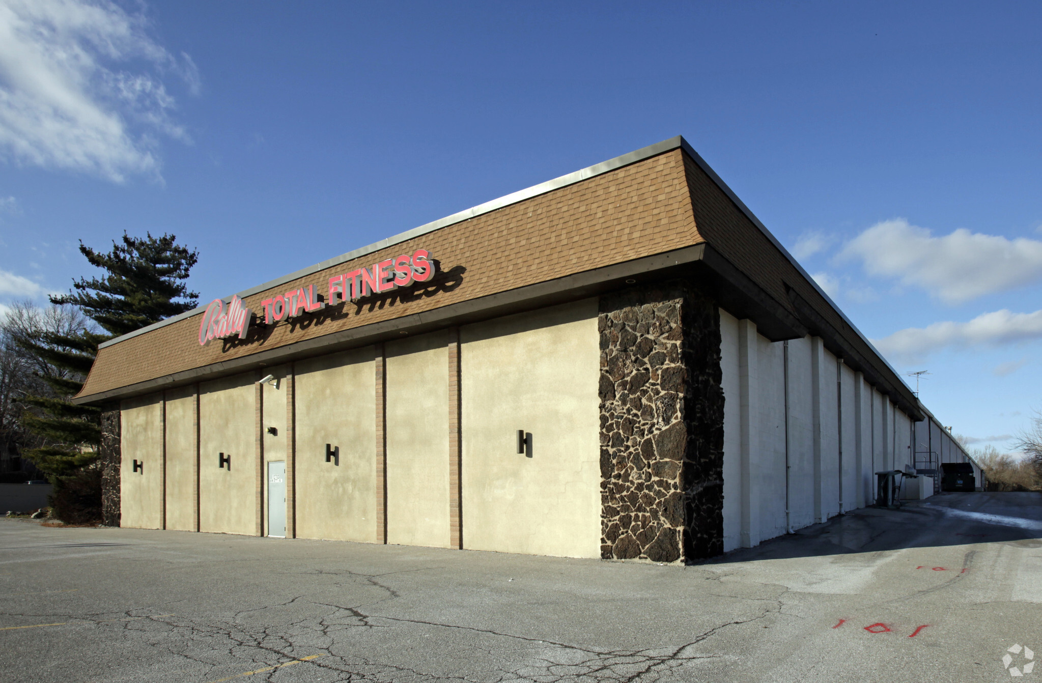 12545-12703 Dorsett Rd, Maryland Heights, MO for sale Primary Photo- Image 1 of 1