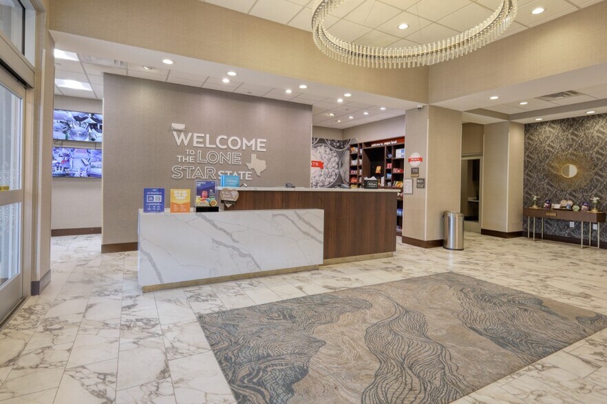 218 Promenade Way, Sugar Land, TX for sale - Lobby - Image 3 of 19