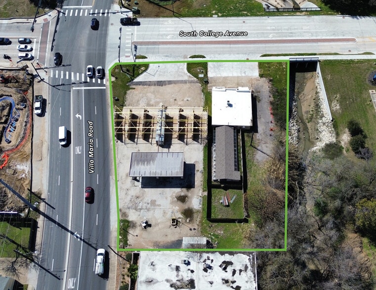 3009-3013 South College Avenue ave, Bryan, TX for lease - Building Photo - Image 3 of 5