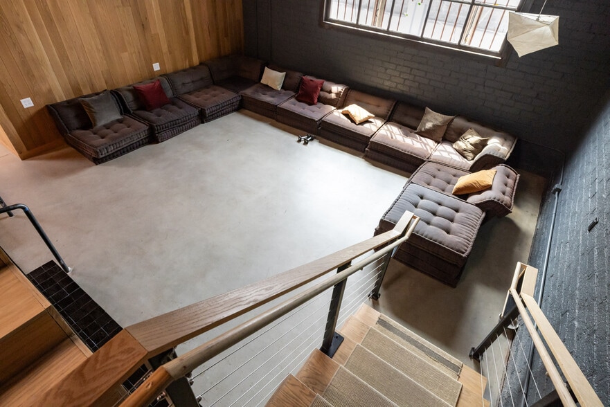 4216 W Jefferson Blvd, Los Angeles, CA for lease - Building Photo - Image 3 of 42