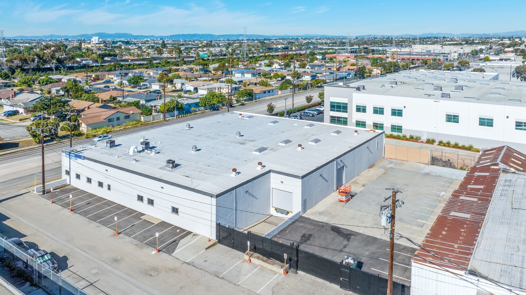 15916 S Figueroa St, Gardena, CA for lease Building Photo- Image 1 of 11