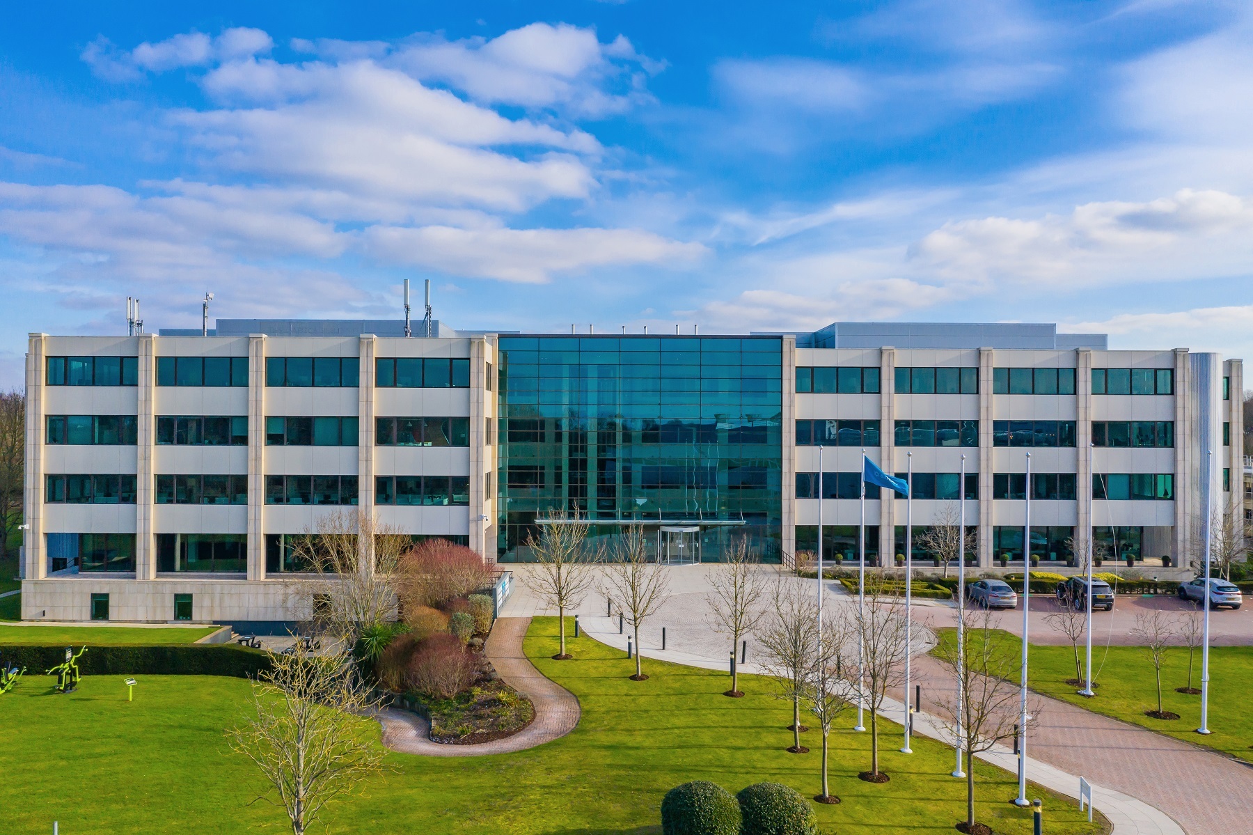 Oldbury, Bracknell for lease Building Photo- Image 1 of 19