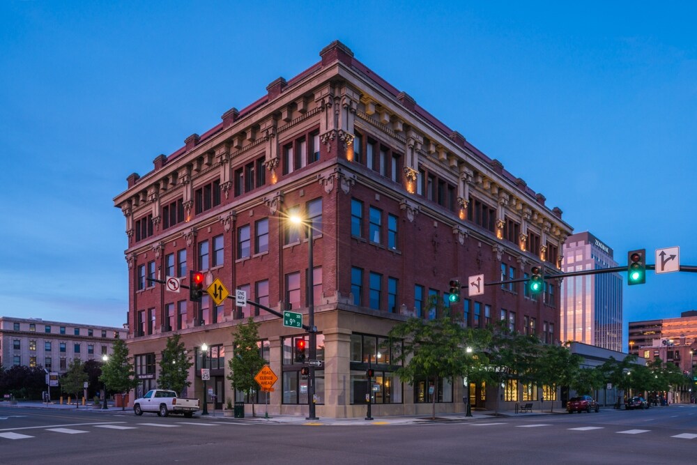 350 N 9th St Boise Id 83702 Jefferson Place Loopnet Com