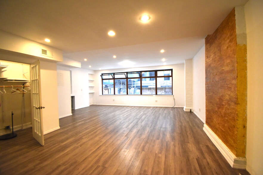 7 W 20th St, New York, NY for sale - Building Photo - Image 1 of 1