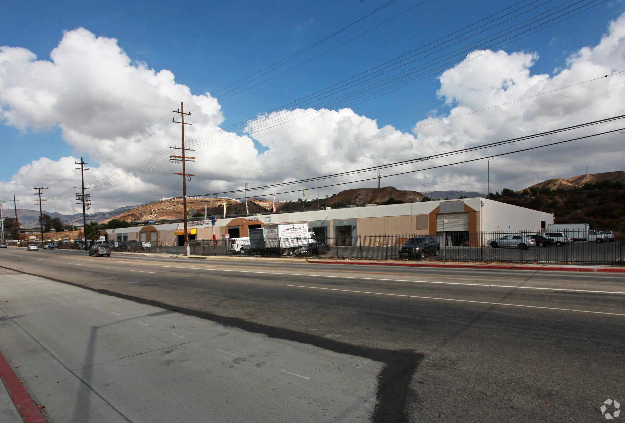 12361-12435 Foothill Blvd, Sylmar, CA for sale Primary Photo- Image 1 of 1