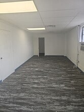 108 Kingsley Ave, Orange Park, FL for lease Interior Photo- Image 1 of 3