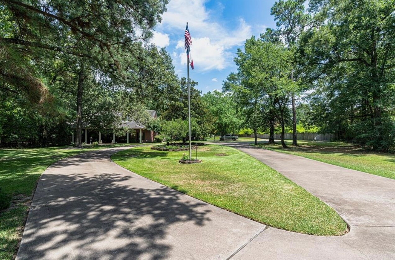 15567 Old Conroe Magnolia, Conroe, TX 77384 Unrestricted 3.5 Acres on