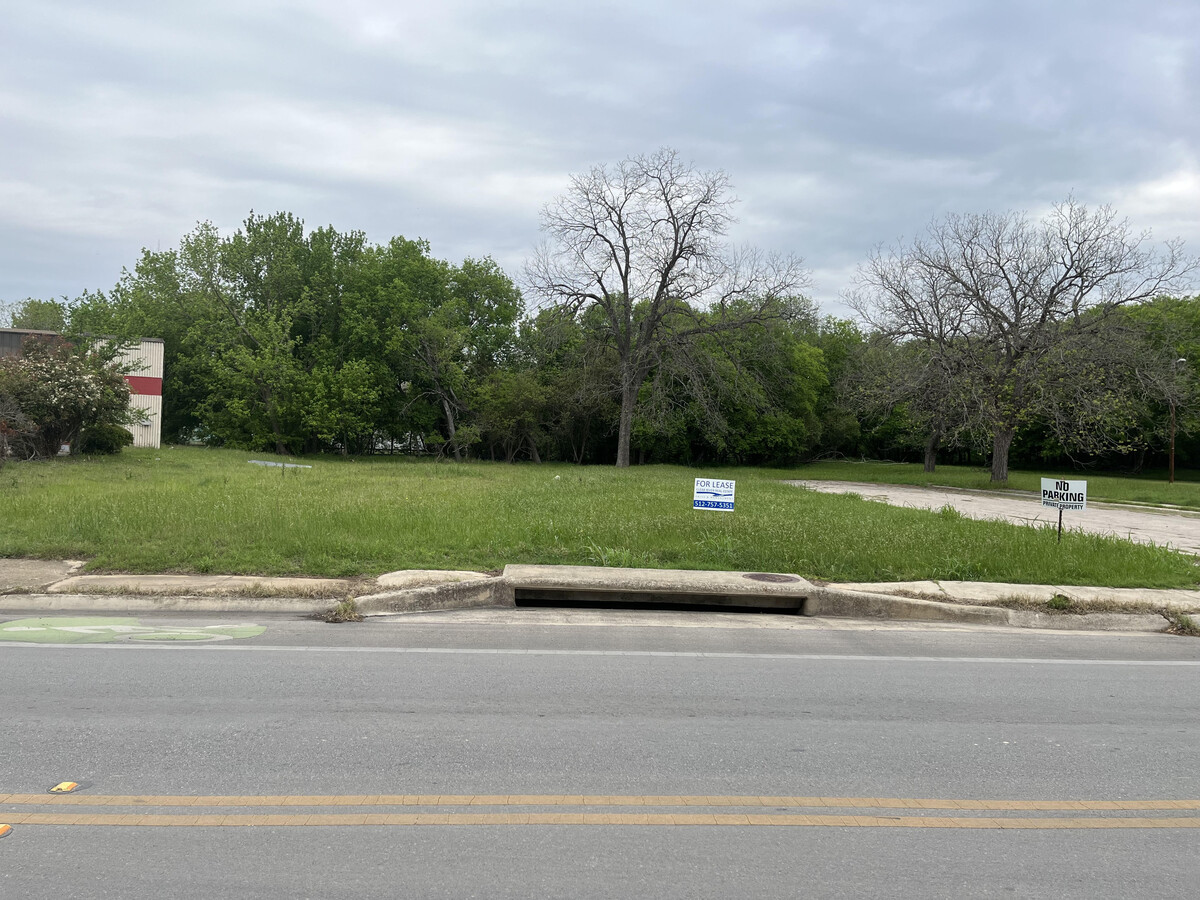 215 Cheatham, San Marcos, TX 78666 - for Lease | LoopNet