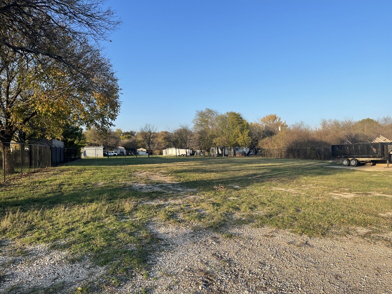 412 S Interstate 35 Rd, Red Oak, TX for sale - Building Photo - Image 2 of 4