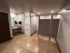 1753 E State Highway 97, Jourdanton, TX for lease Building Photo- Image 2 of 4