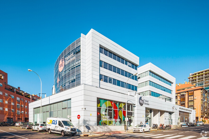 Calle de Juan de Mariana, 17, Madrid, Madrid for lease - Primary Photo - Image 1 of 9