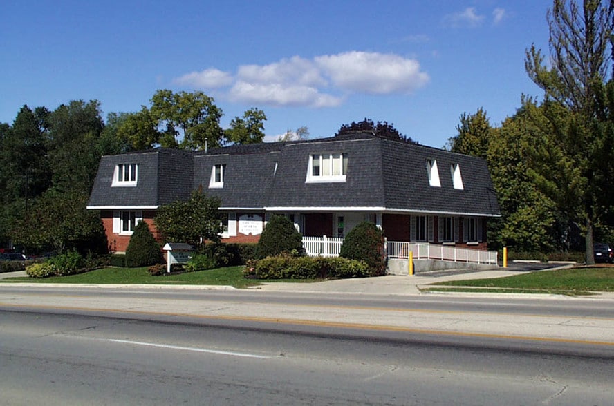 474 Summit St, Elgin, IL for lease - Building Photo - Image 1 of 24