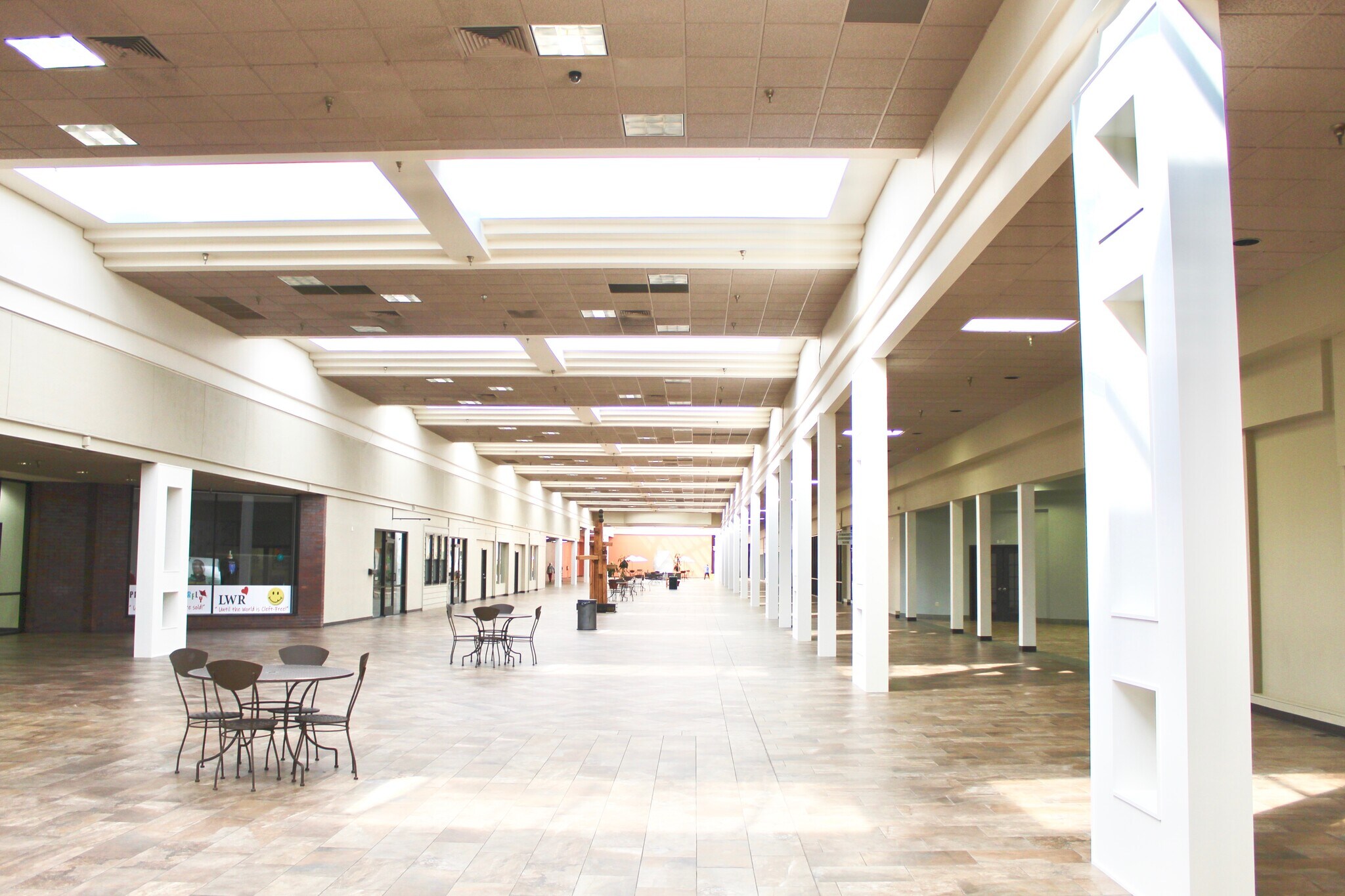 5600 Brainerd Rd, Chattanooga, TN 37411 Eastgate Town Center