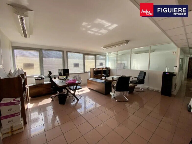 Office in Aix-en-Provence for lease - Building Photo - Image 3 of 7