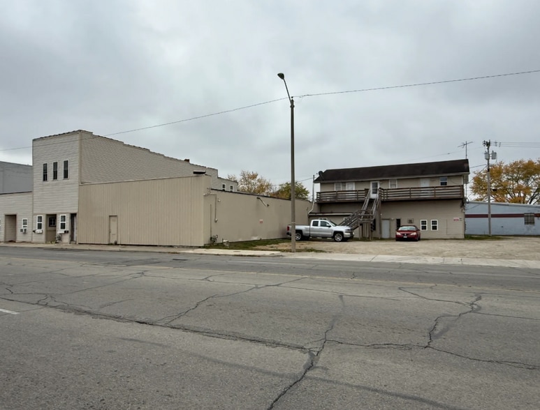 1517-1525 S Walnut St, Muncie, IN for sale - Building Photo - Image 2 of 2