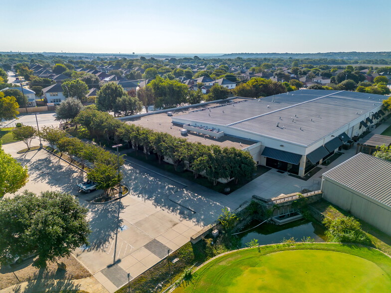 3262 Chapel Creek Blvd, Fort Worth, TX for lease - Building Photo - Image 1 of 25