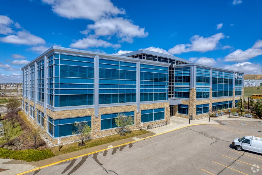 37 Quarry Park Blvd SE, Calgary, AB T2C 3E7