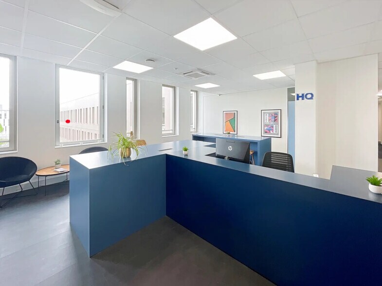 18 Rue Du Bourg Nouveau, Rennes for lease - Interior Photo - Image 3 of 10