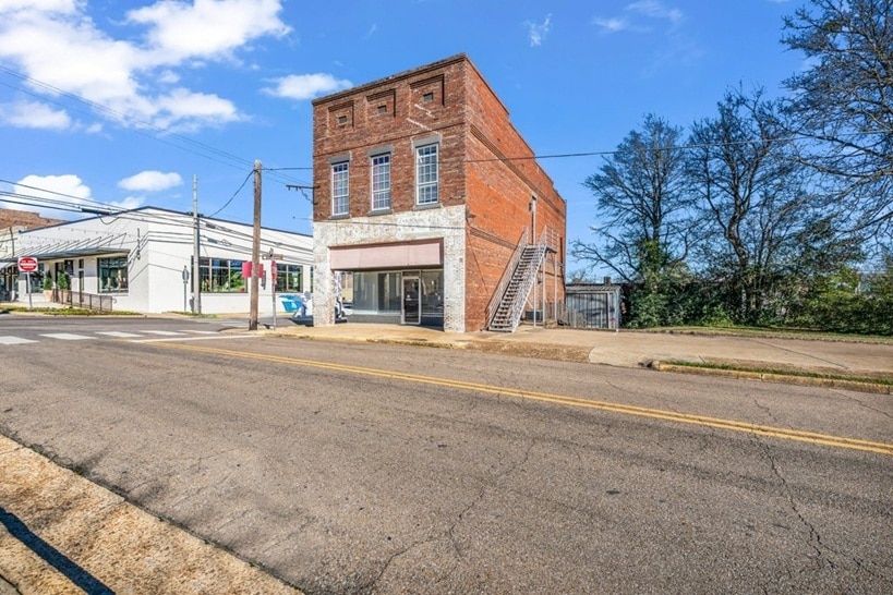 201 Lafayette St, Starkville, MS for lease Building Photo- Image 1 of 20