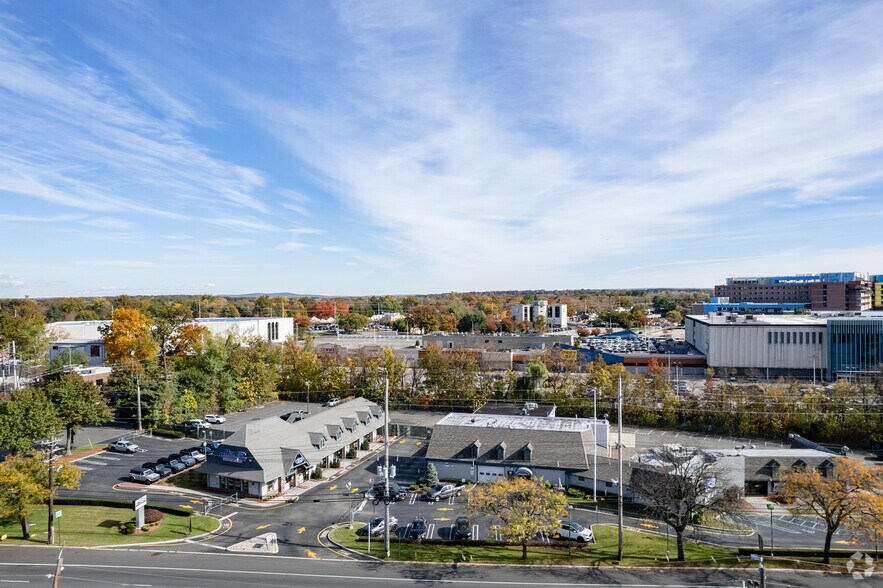 Route 17 Nj Map 660 N State Route 17, Paramus, Nj 07652 - Retail For Lease | Loopnet