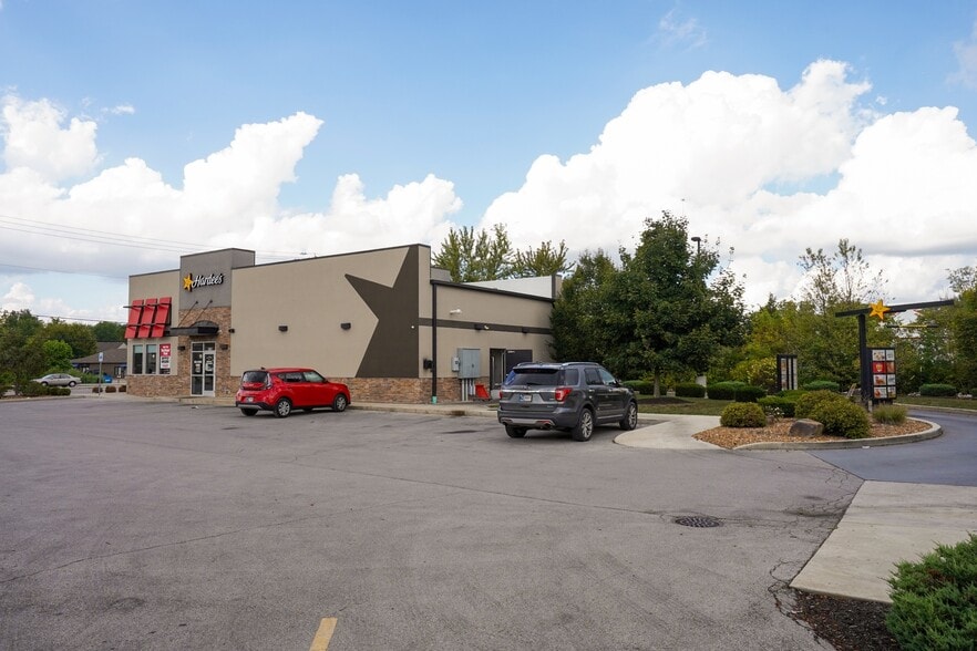 2720 Maplecrest Rd, Fort Wayne, IN for sale - Building Photo - Image 3 of 4