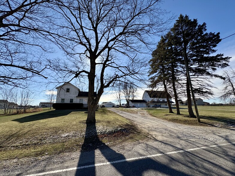 Indiana Portfolio Package portfolio of 33 properties for sale on LoopNet.com - Building Photo - Image 3 of 20