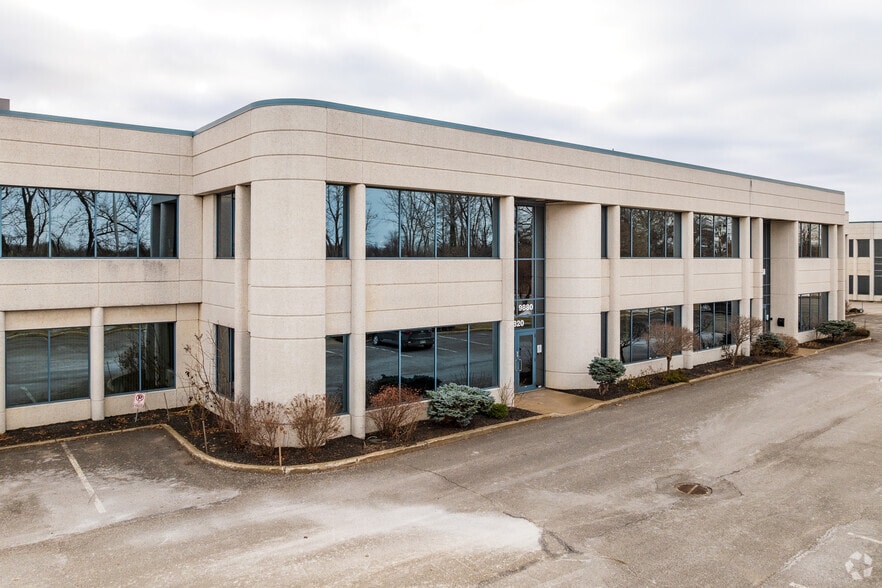 9800-9892 Boul du Golf, Montréal, QC for lease - Primary Photo - Image 1 of 6