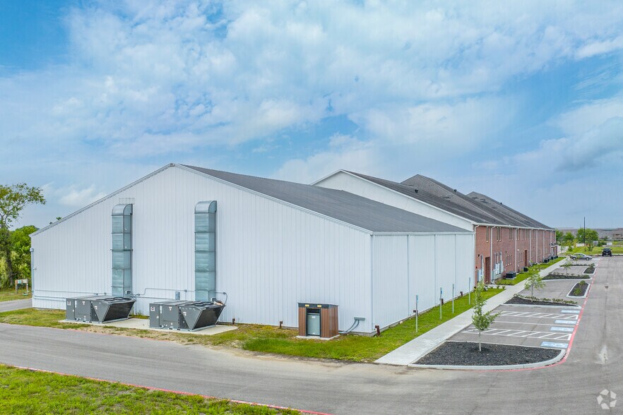 11800 Magnolia Pky, Manvel, TX 77578