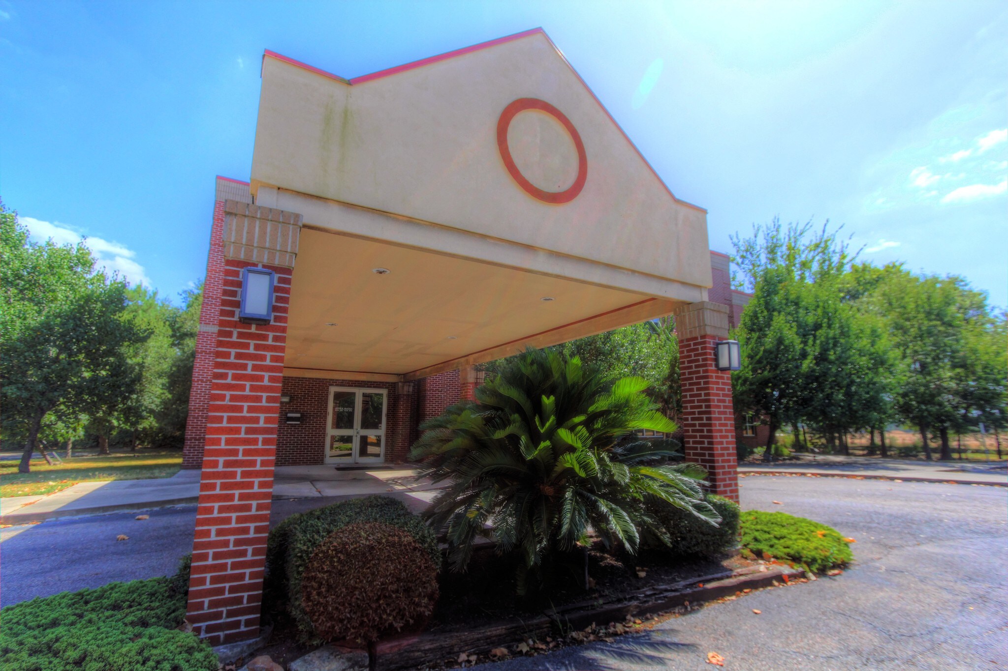 2101 S Loop 336 W, Conroe, TX 77304 Office for Lease