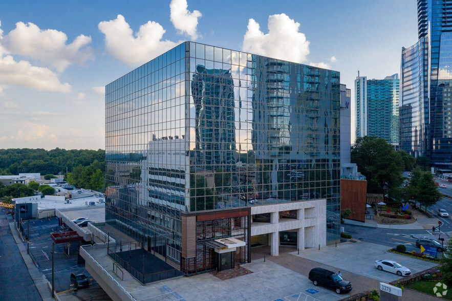 3379 Peachtree Rd NE, Atlanta, GA for lease - Building Photo - Image 1 of 52