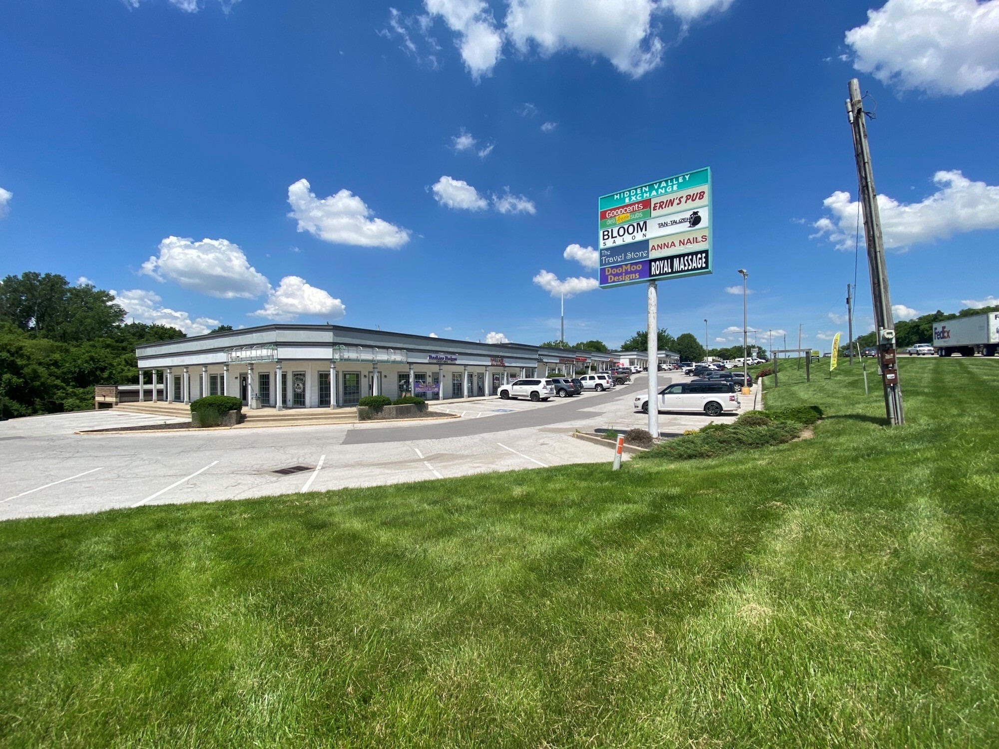 3010 S 291 Hwy, Independence, MO for lease Building Photo- Image 1 of 5