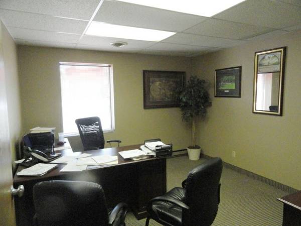 7250 Hollywood Ave, Fort Washington, PA for lease Interior Photo- Image 1 of 14