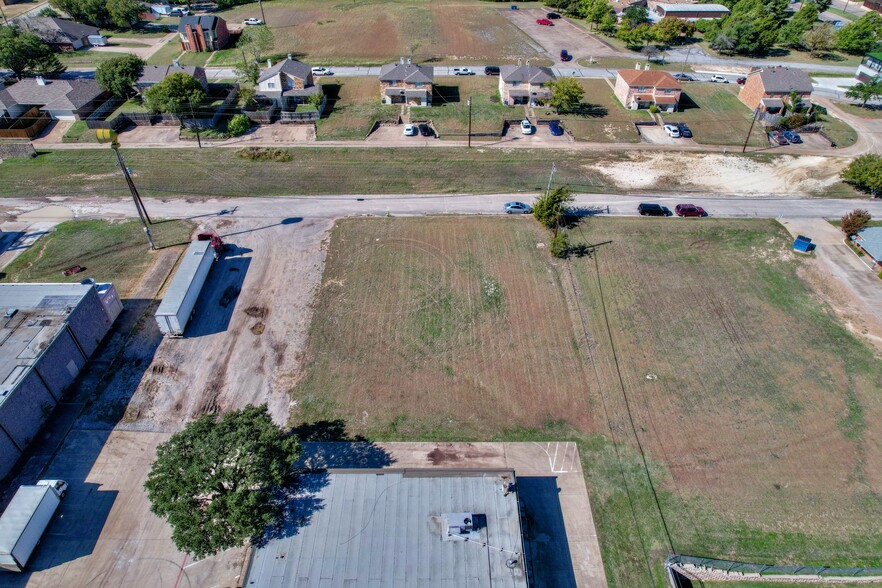 725 N Hampton Rd, DeSoto, TX for sale - Primary Photo - Image 1 of 1