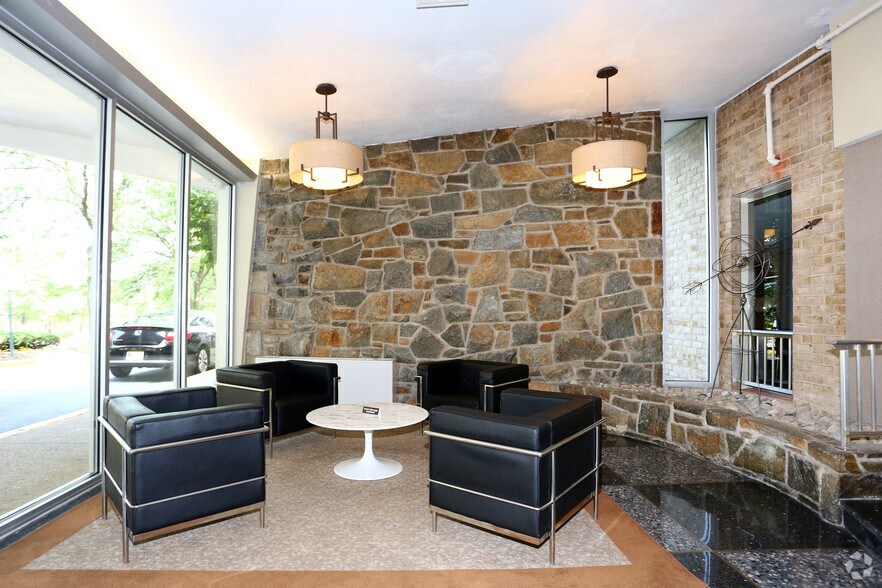 8415 Bellona Ln, Towson, MD for sale - Lobby - Image 1 of 1