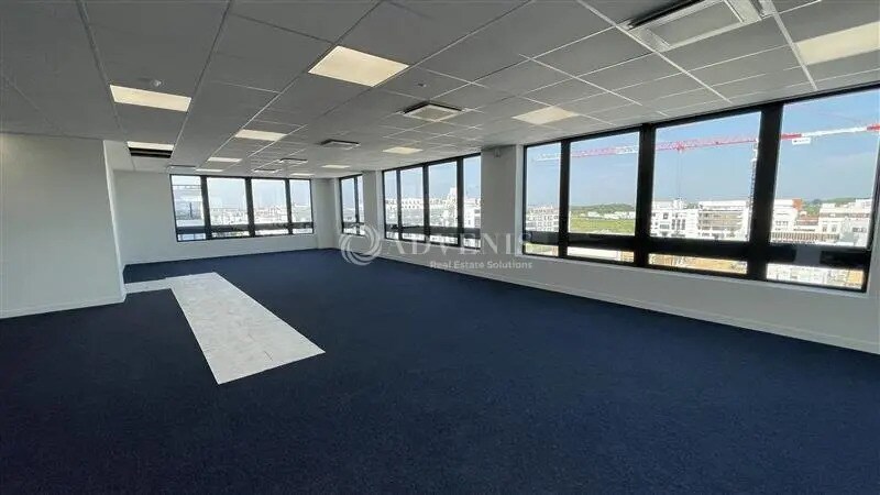 Office in Chessy for sale Building Photo- Image 1 of 10