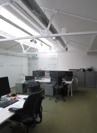 87 Railway Rd, Teddington for lease - Interior Photo - Image 2 of 3